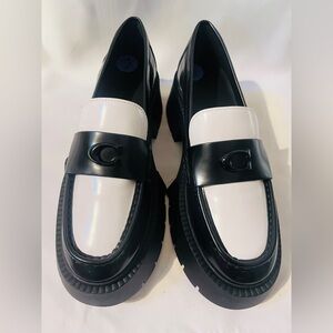 New COACH Black & White Notched Platform Loafers – Women’s Size 7.5 (No Box)